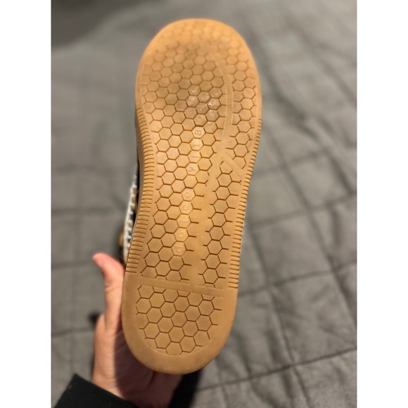 Dolce Vita Leopard Calf Hair Sneakers Tan Black White Leather 0537B Womens 8-9 - Picture 10 of 10